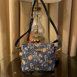 Signare please check all picture of condition